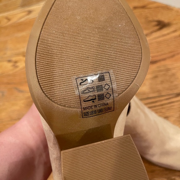 Women's Suede Tan Ankle Boots 10 - Picture 5 of 5